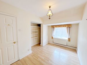 Dining Room- click for photo gallery